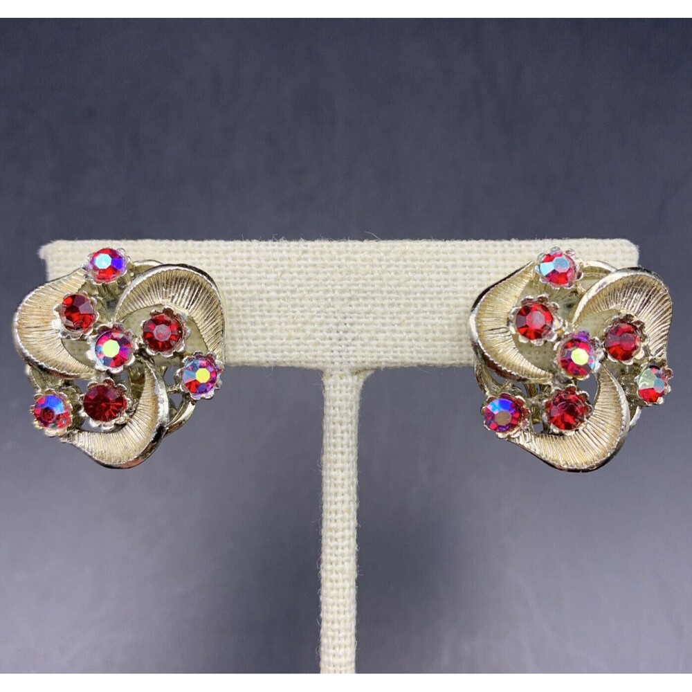 Signed Star Clip On Earrings Red Rhinestone Aurora Borealis Gold Tone Vintage
